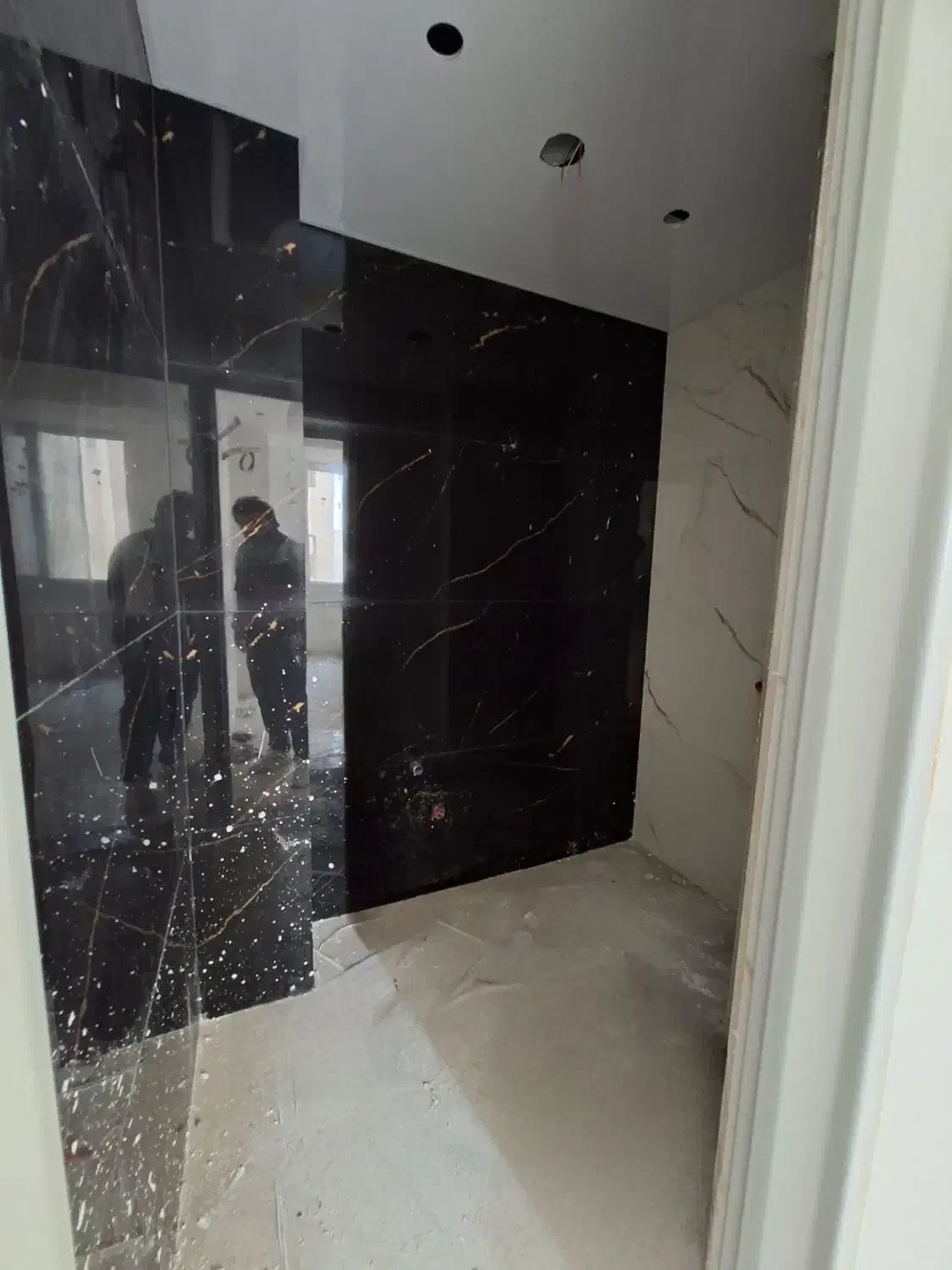 فروش تک واحدی ۱۳۰متری ۳خواب کلید تحویل نو ساز|فروش آپارتمان|بندرعباس, |دیوار