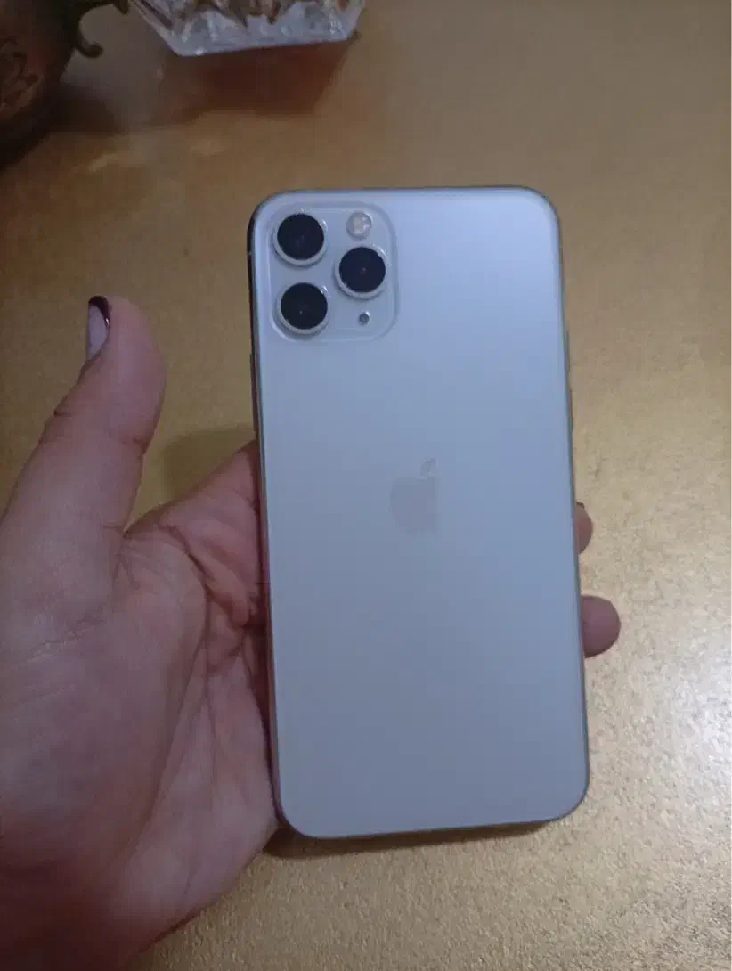 ایفون ۱۱ پرو ۲۵۶ سفید LLA|موبایل|میانه, |دیوار