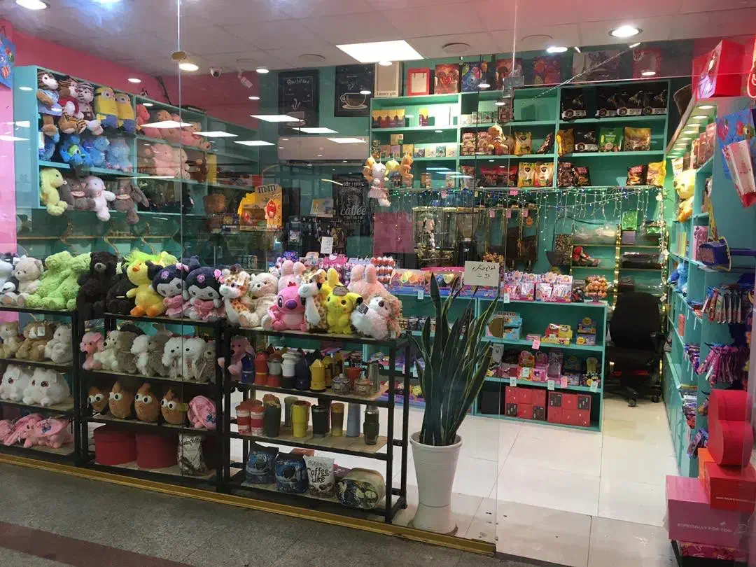 فروشنده پاره وقت مغازه|استخدام بازاریابی و فروش|تهران, فاطمی|دیوار