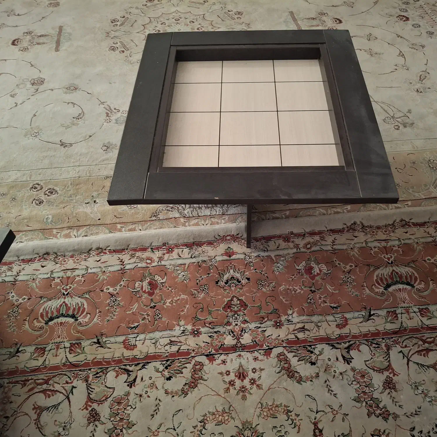 فروش دو عدد میز. و چهار عدد صندلی سیاه و سفید|مبلمان اداری|شاندیز, |دیوار