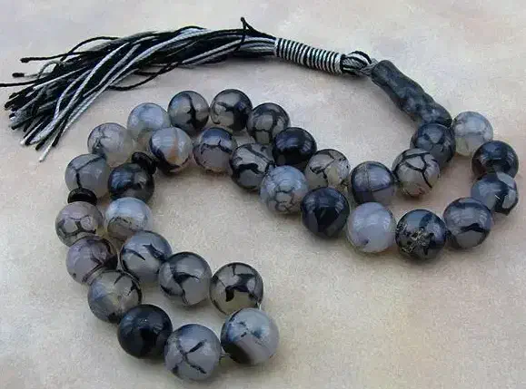 تسبیح عقیق شجری|کلکسیون اشیاء عتیقه|میاندوآب, |دیوار