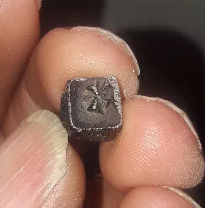 کسی میدونه این چیزه قدیمی چیه راهنمایی لطفا|کلکسیون اشیاء عتیقه|صدرا-فارس, فاز ۱|دیوار