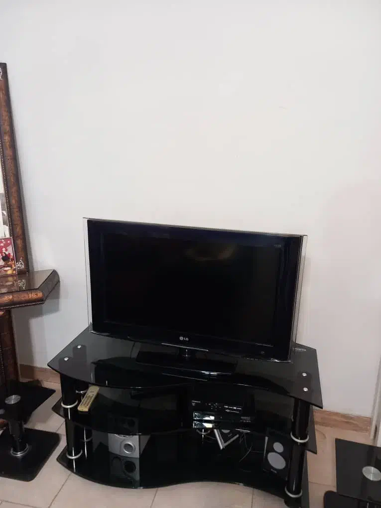 تلویزیون ال جی|تلویزیون و پروژکتور|اندیشه, اندیشه فاز ۱|دیوار