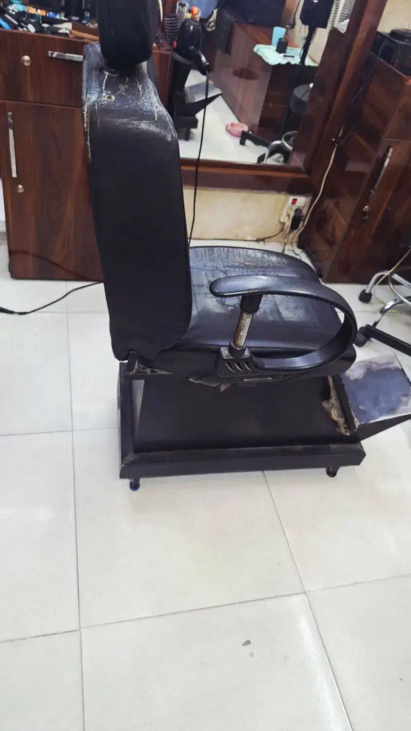 صندلی ارایشگاه|آرایشگاه و سالن‌های زیبایی|اهواز, شهرک رزمندگان|دیوار