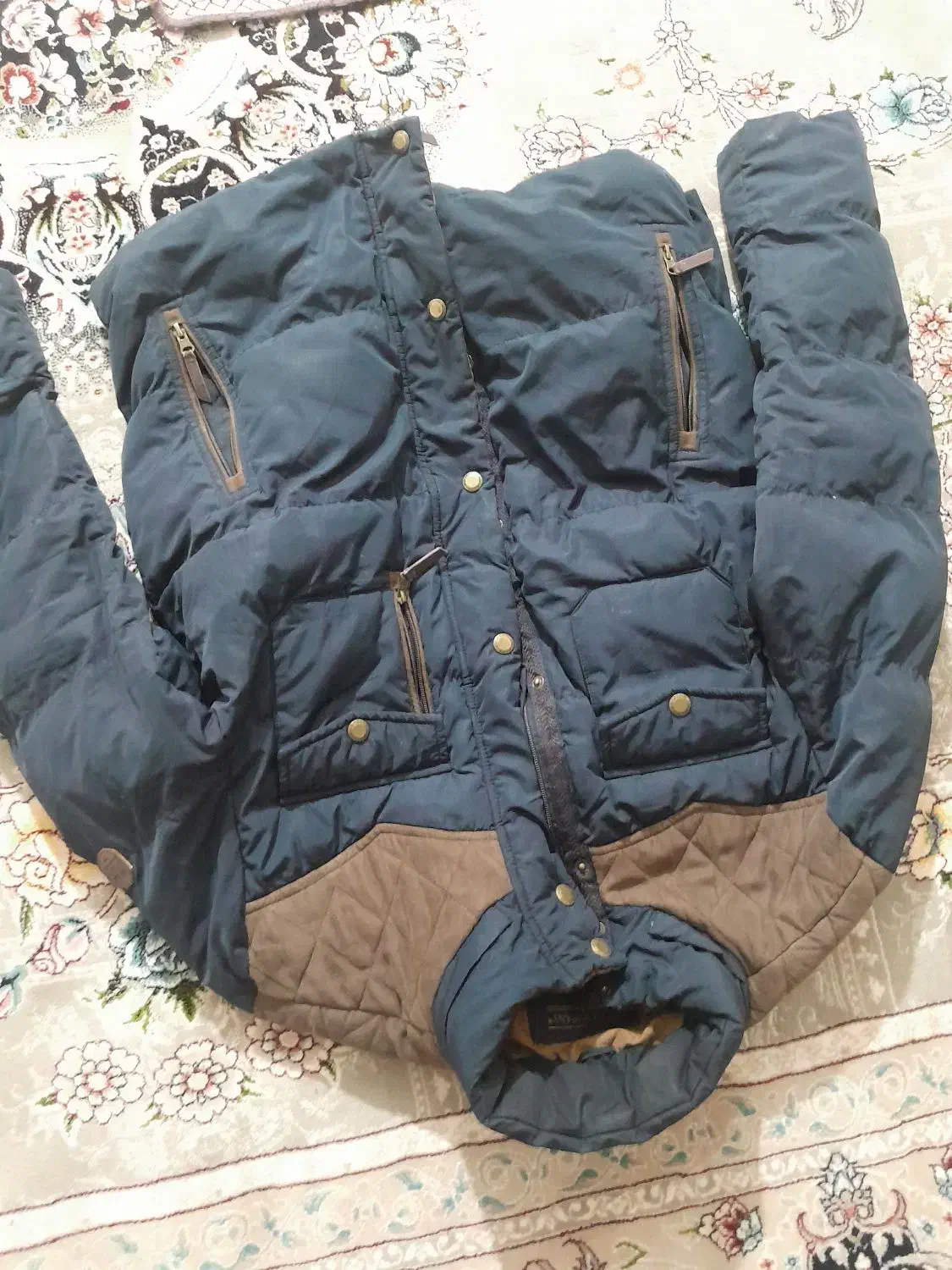 کاپشن اصل|لباس|قیدار, |دیوار