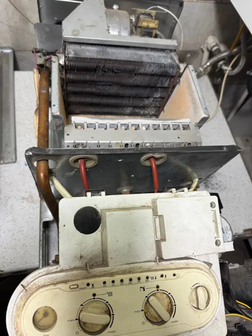 پکیج ایران رادیاتور مدل ام|آبگرمکن، پکیج، شوفاژ|تهران, کیانشهر|دیوار