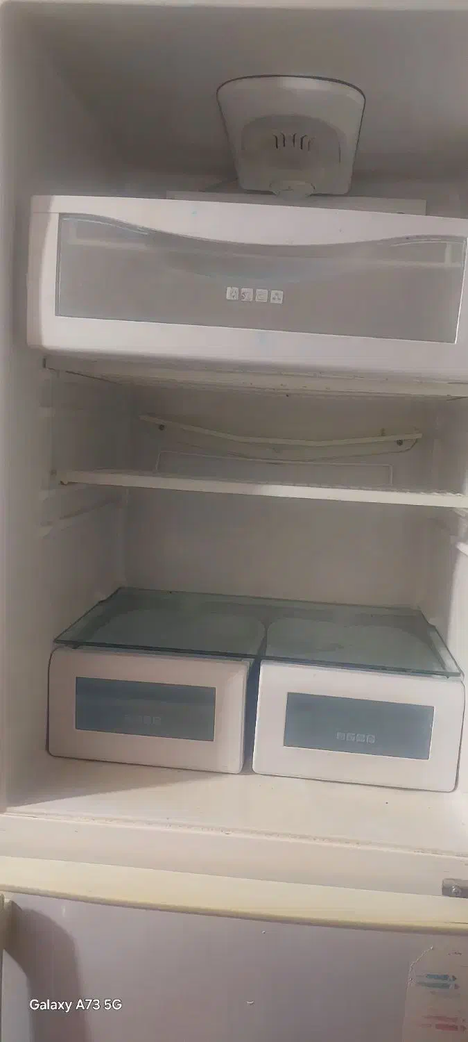 با سلام یخچال سالم دودرب بدون هیچ عیبی|یخچال و فریزر|آران و بیدگل, |دیوار