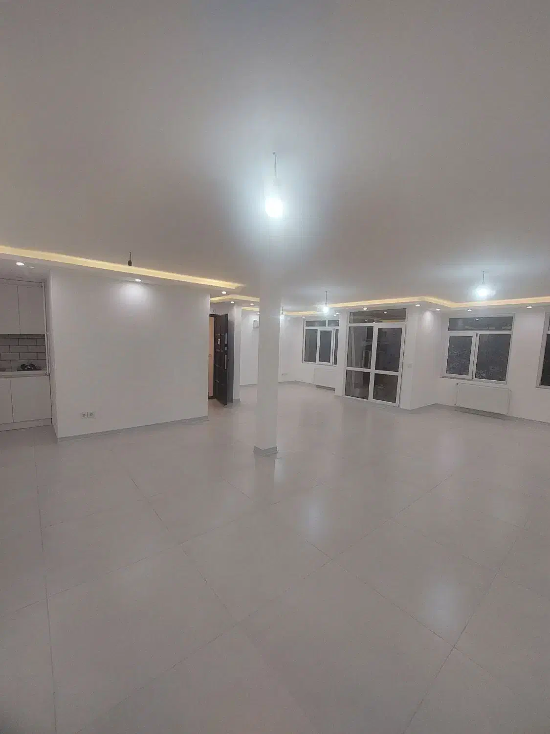 واحد اداری ۱۲۵ متری بر اصلی گلسار|اجارهٔ دفتر کار، اتاق اداری، مطب|رشت, گلسار|دیوار