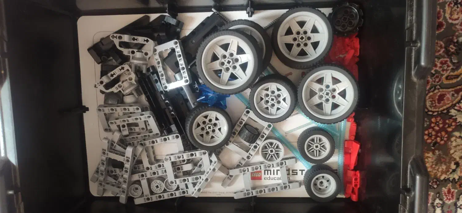 بسته لگو و متعلقات همراه با سنسور ev3|اسباببازی|تهران, سازمان برنامه جنوبی|دیوار