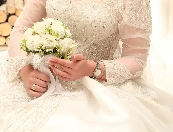 لباس نگین|لباس|قم, آزادگان|دیوار