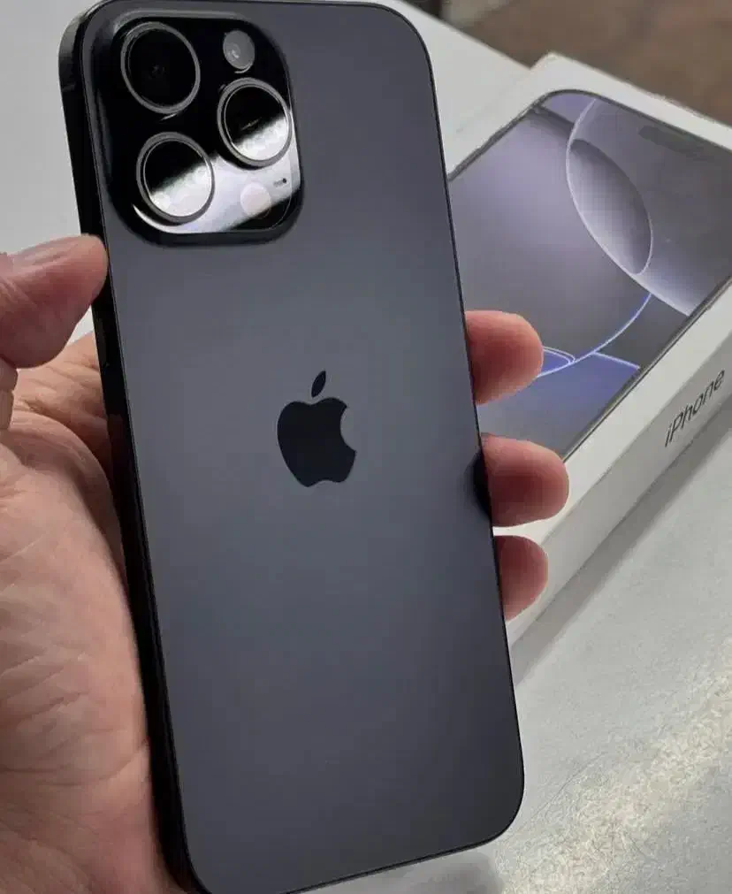 ۱۶ پرومکس ۲۵۶ گیگ zaa|موبایل|نیشابور, امام|دیوار