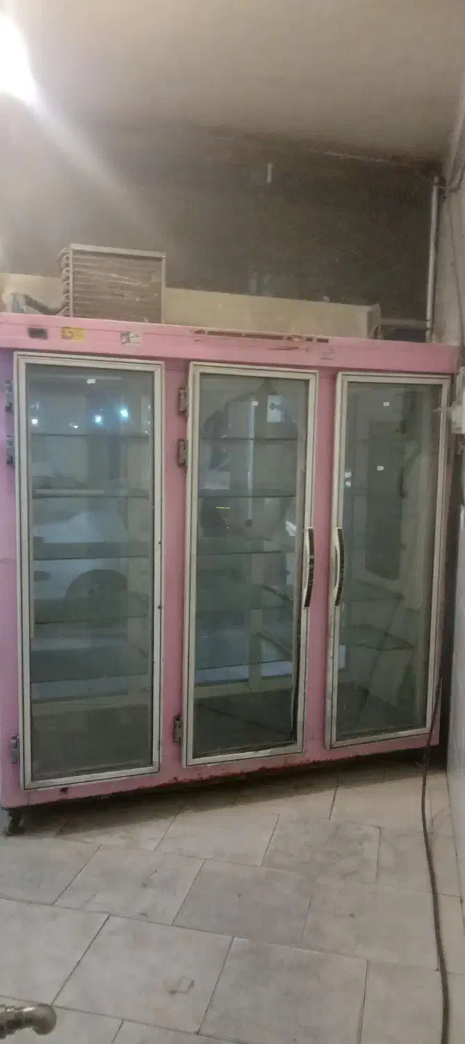 یخچال 3 درب و ویترین|فروشگاه و مغازه|مشهد, رده|دیوار