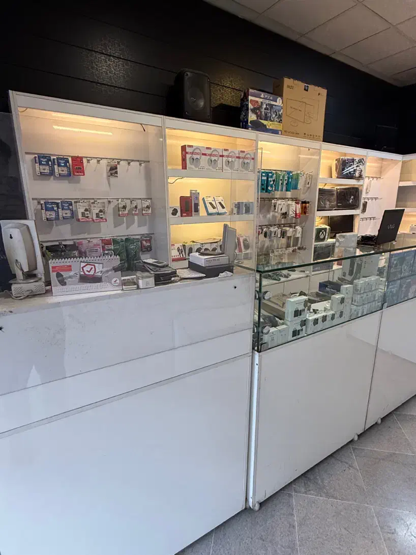 دکور ام دی اف موبایل فروشی در حد نو|فروشگاه و مغازه|ری, سیزده آبان|دیوار