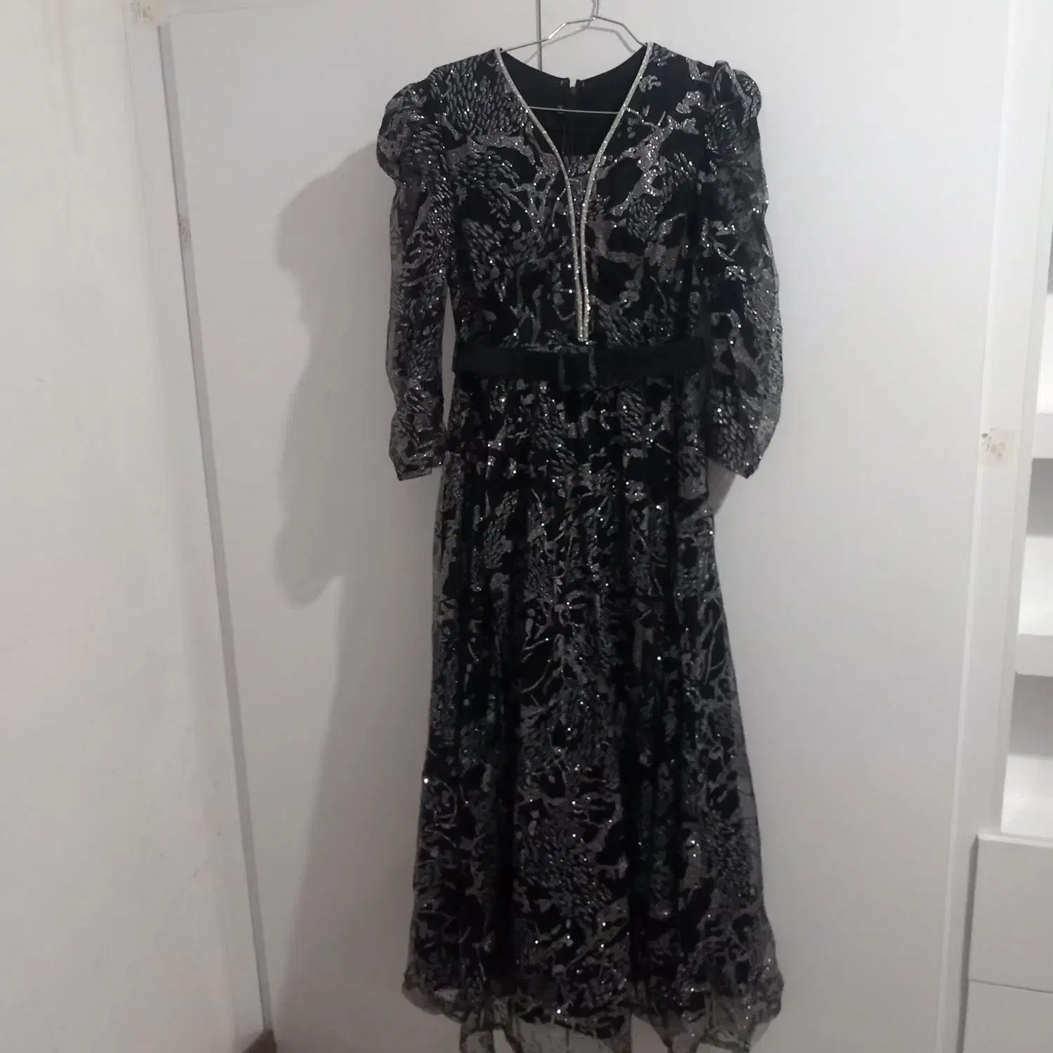 لباس مجلسی|لباس|تربت جام, شیخ احمد جامی|دیوار