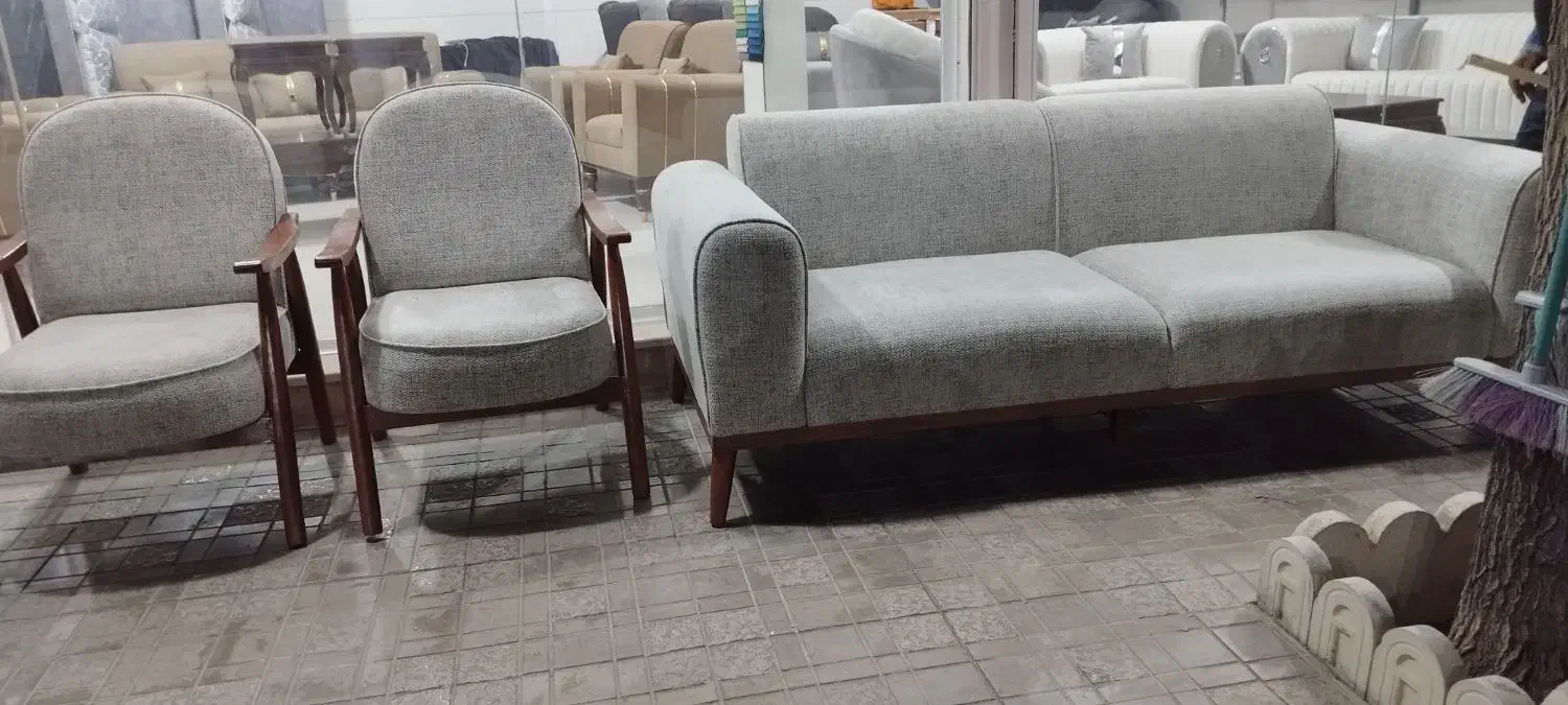 مبلمان راحتی ملکه|مبلمان خانگی و میز عسلی|نوشهر, |دیوار