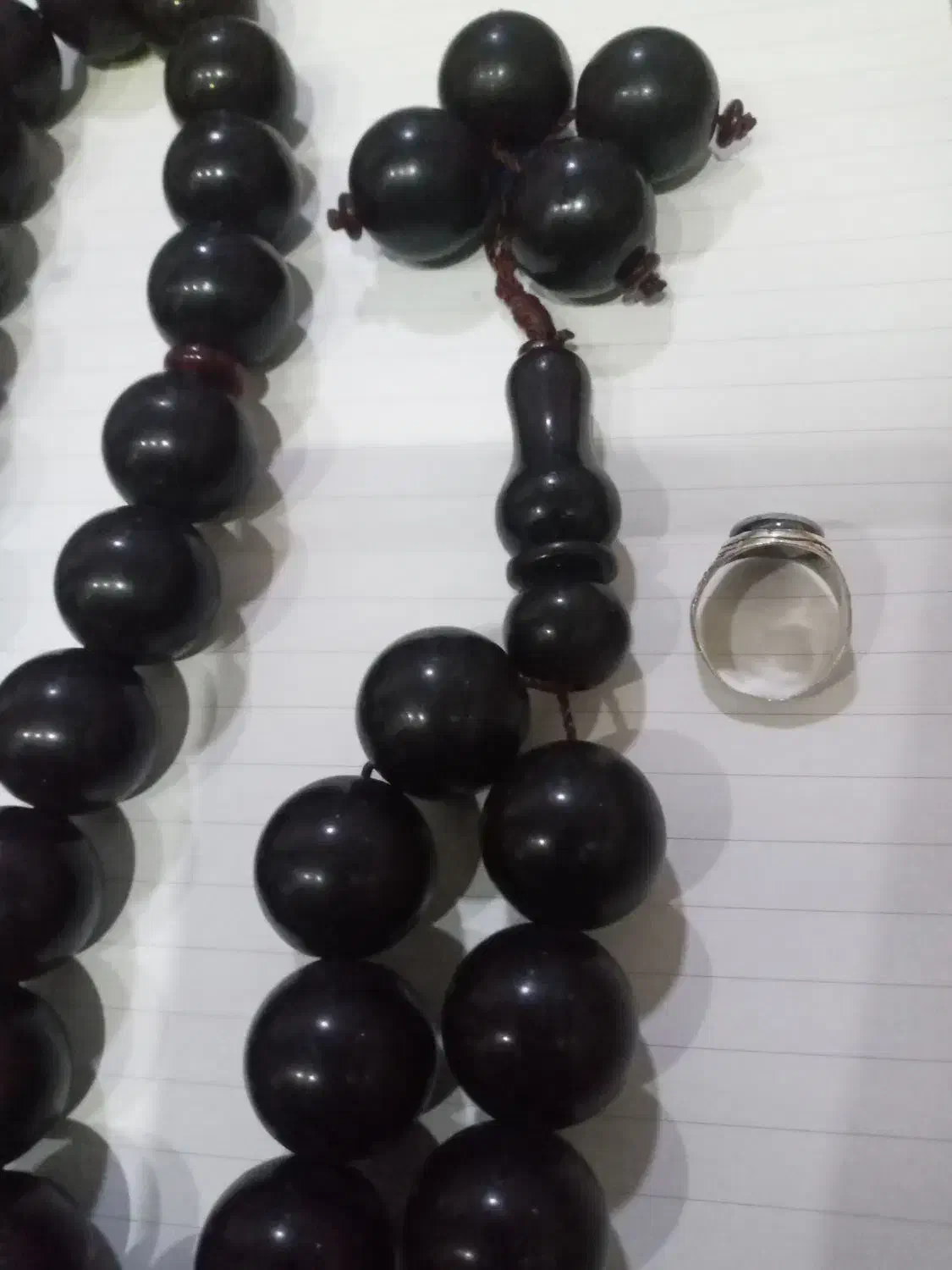 تسبیح عتیقه وانگشتر|کلکسیون اشیاء عتیقه|برازجان, |دیوار