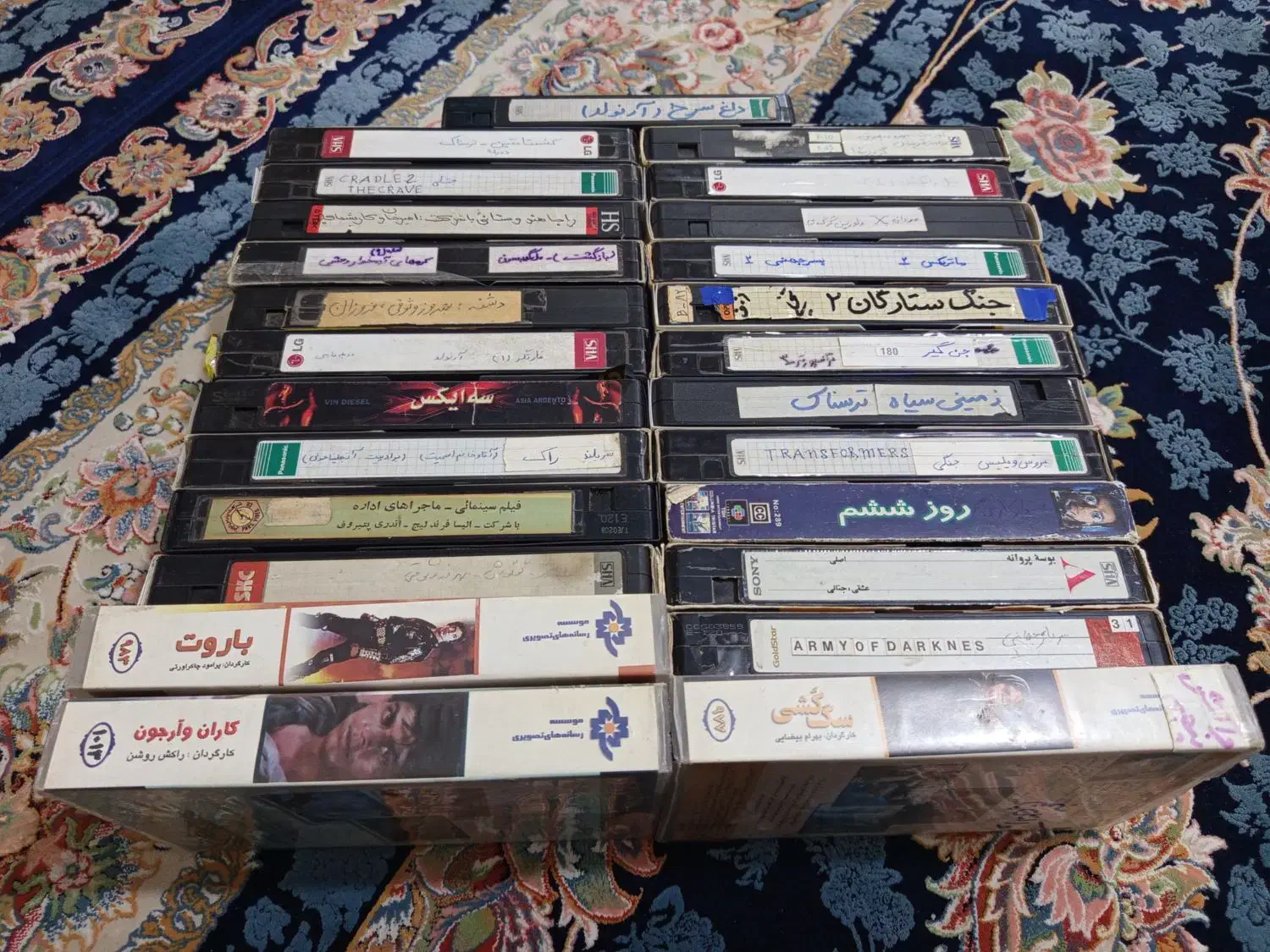 فیلم VHS|کلکسیون اشیاء عتیقه|بروجرد, |دیوار