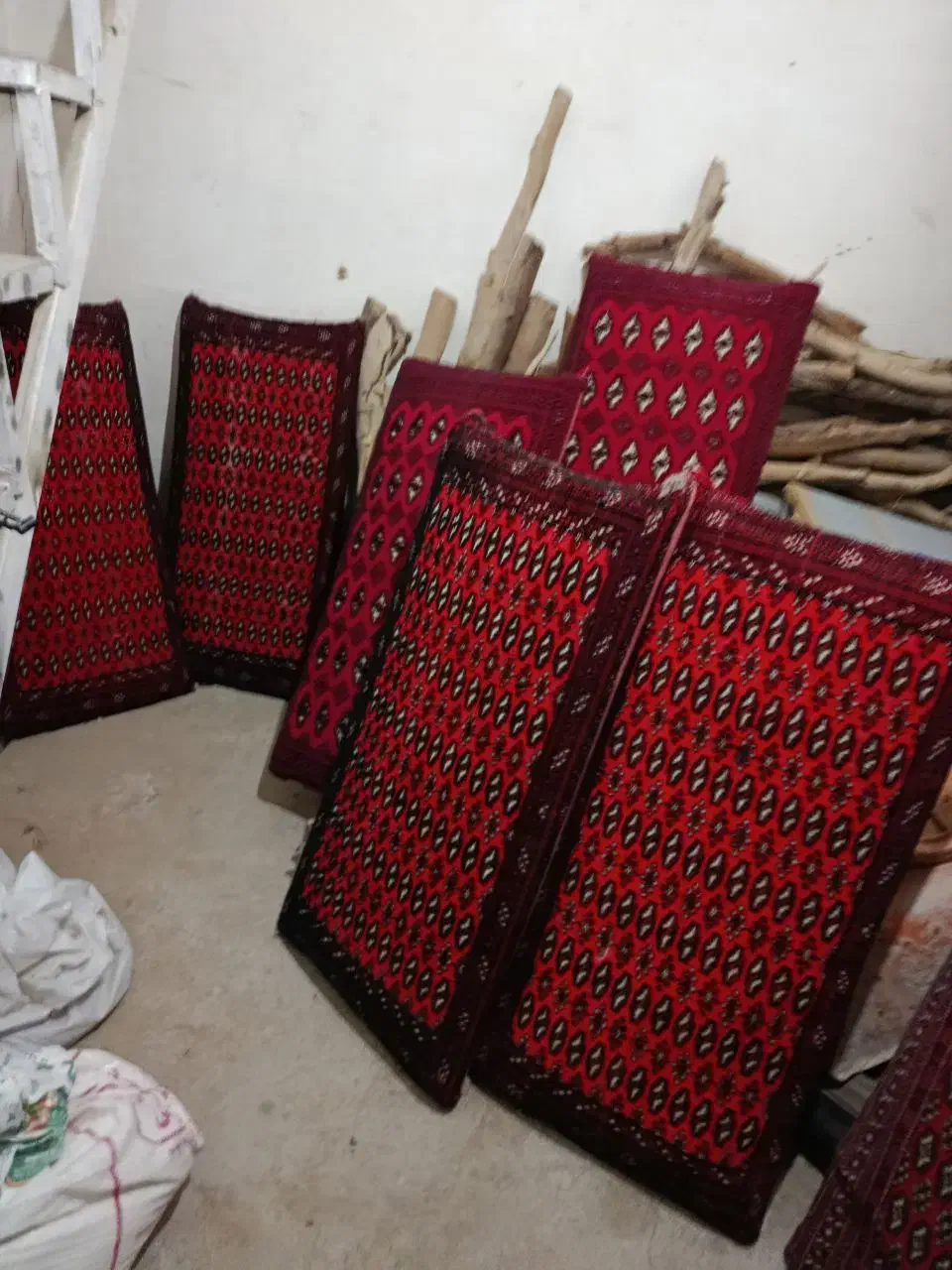 پشتی دست بافت|پشتی|زابل, |دیوار