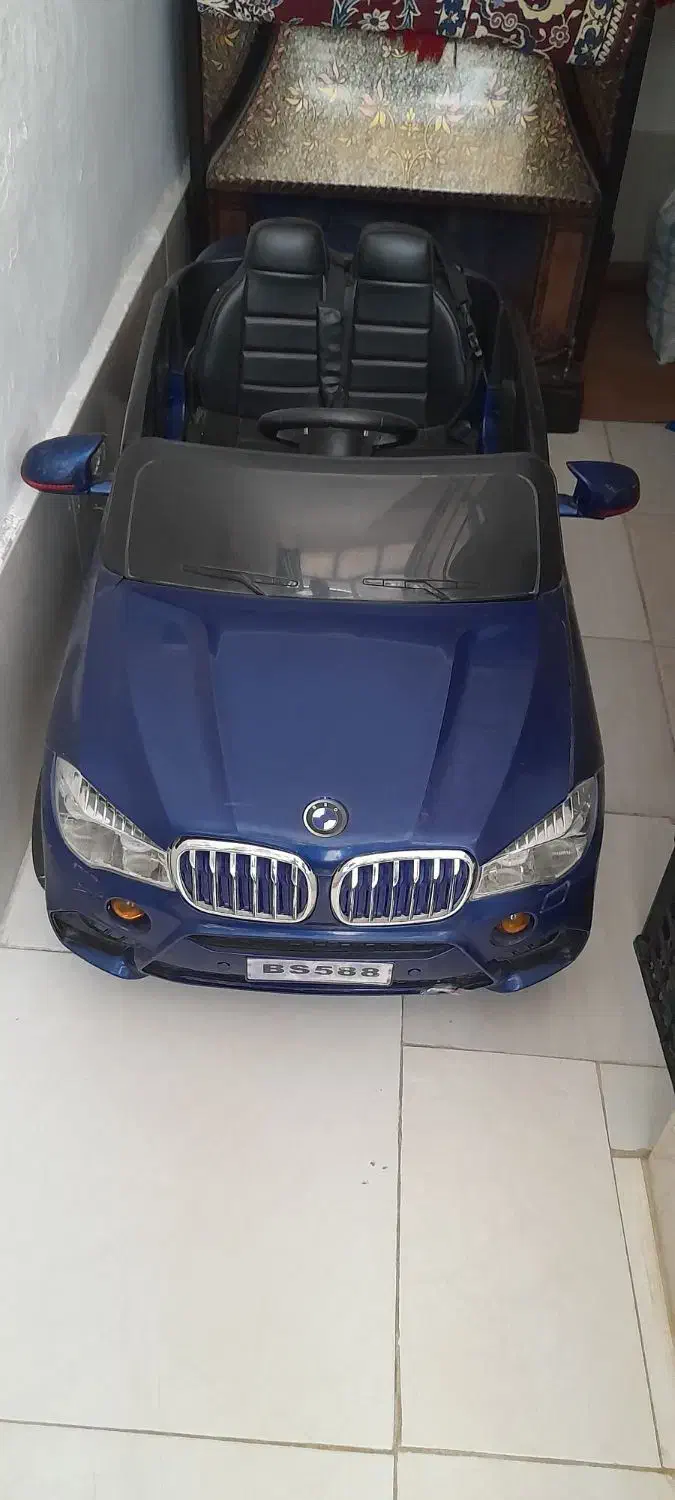 ماشین شارژی بی ام و دو نفره وزن تا ۳۰ کیلو صحنه|اسباببازی|صحنه, |دیوار