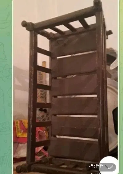 تخت کودک جعبه قالی تلویزیون یخچال قدیمی عتیغه|تخت و صندلی بچه|ارومیه, |دیوار