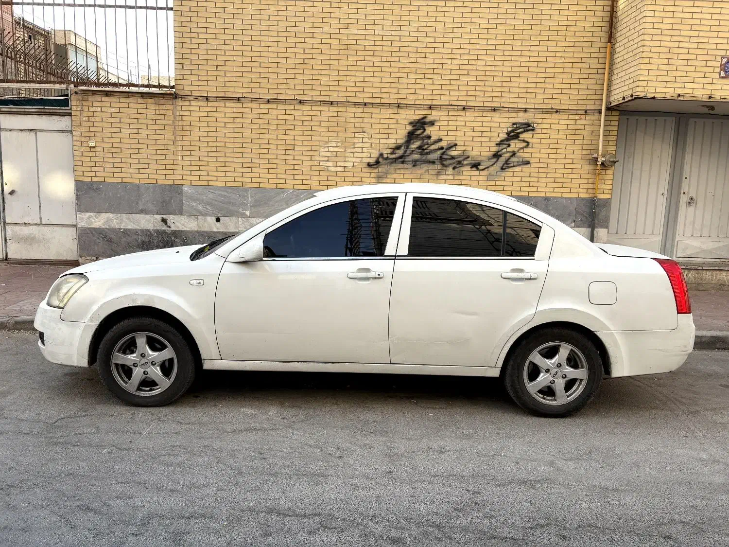 ام وی ام 530مدل93|خودرو سواری و وانت|اصفهان, خواجه عمید|دیوار