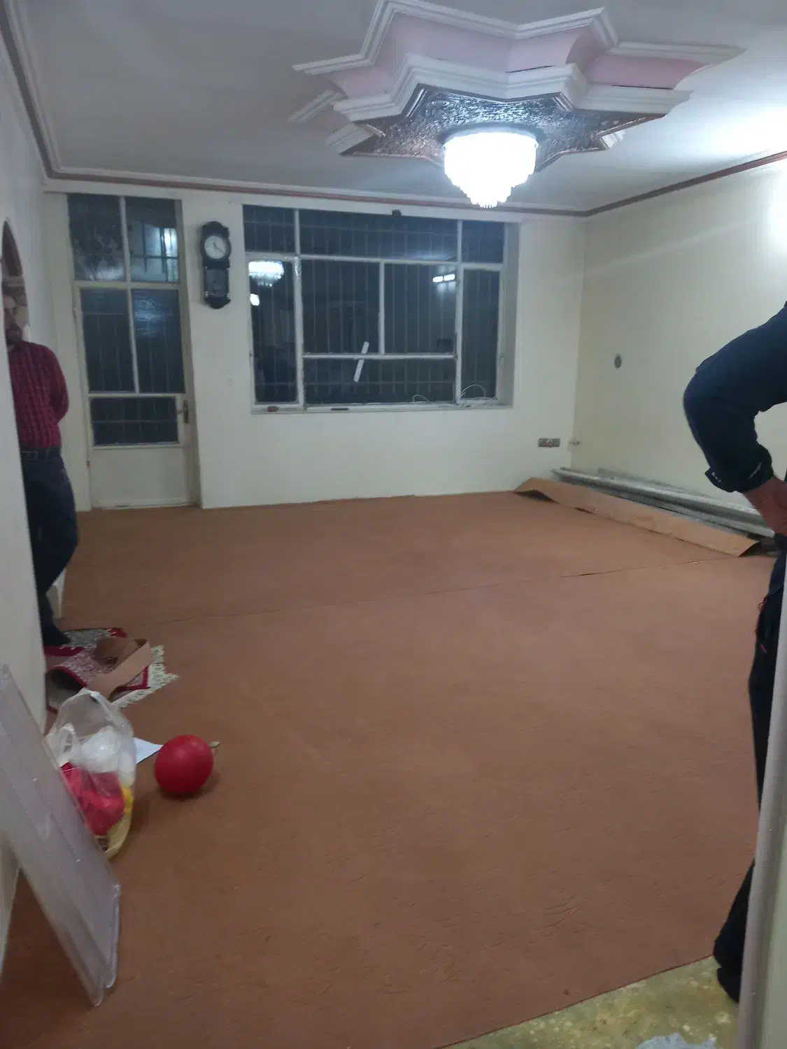 موکت ۳در ۴  تمیز در حد نو|موکت|گلبهار, شهر جدید گلبهار|دیوار