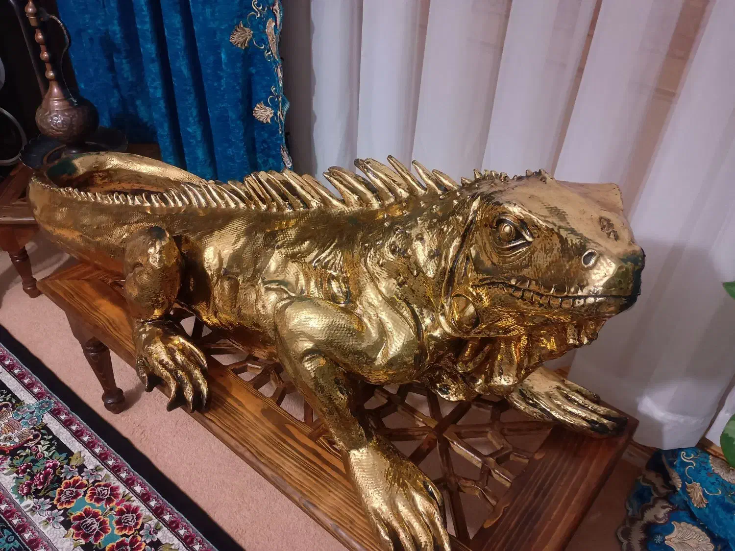 مجسمه|مجسمه، تندیس، ماکت|قدس, شهر‌قدس|دیوار