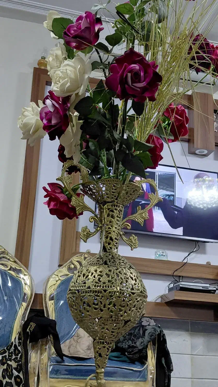 گلدان برنز|گل مصنوعی|میانه, |دیوار