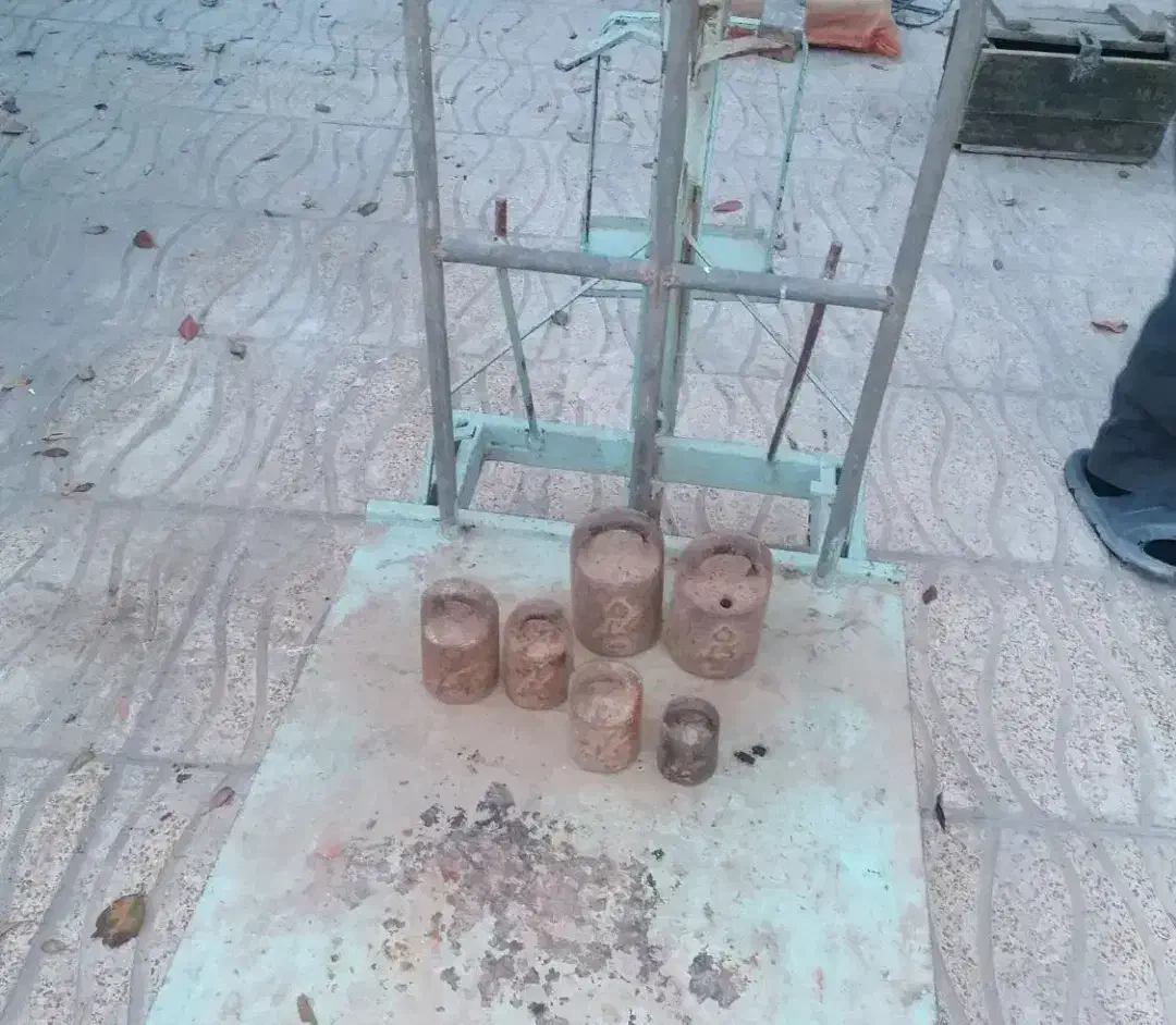 سنگ ترازو حدودا ۴۰کیلو|ابزارآلات|اردبیل, |دیوار