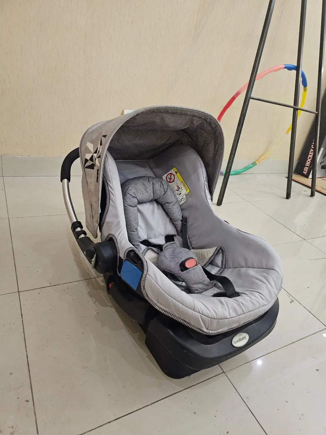 کریر و صندلی ماشین|تخت و صندلی بچه|تهران, فردوس|دیوار