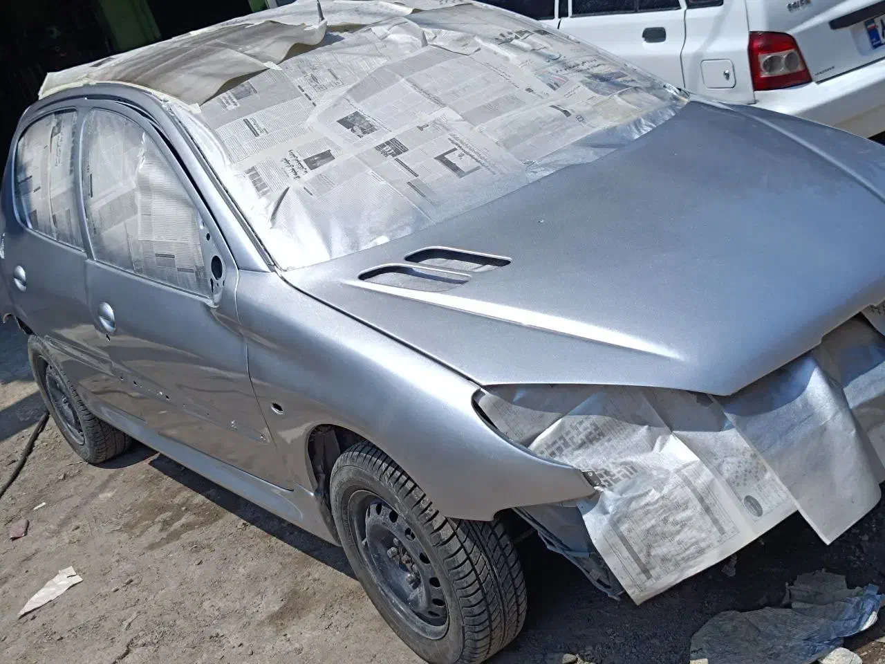 دیتیلینگ و نقاشی خودرو اتوپاریس|خدمات موتور و ماشین|رشت, عینک|دیوار