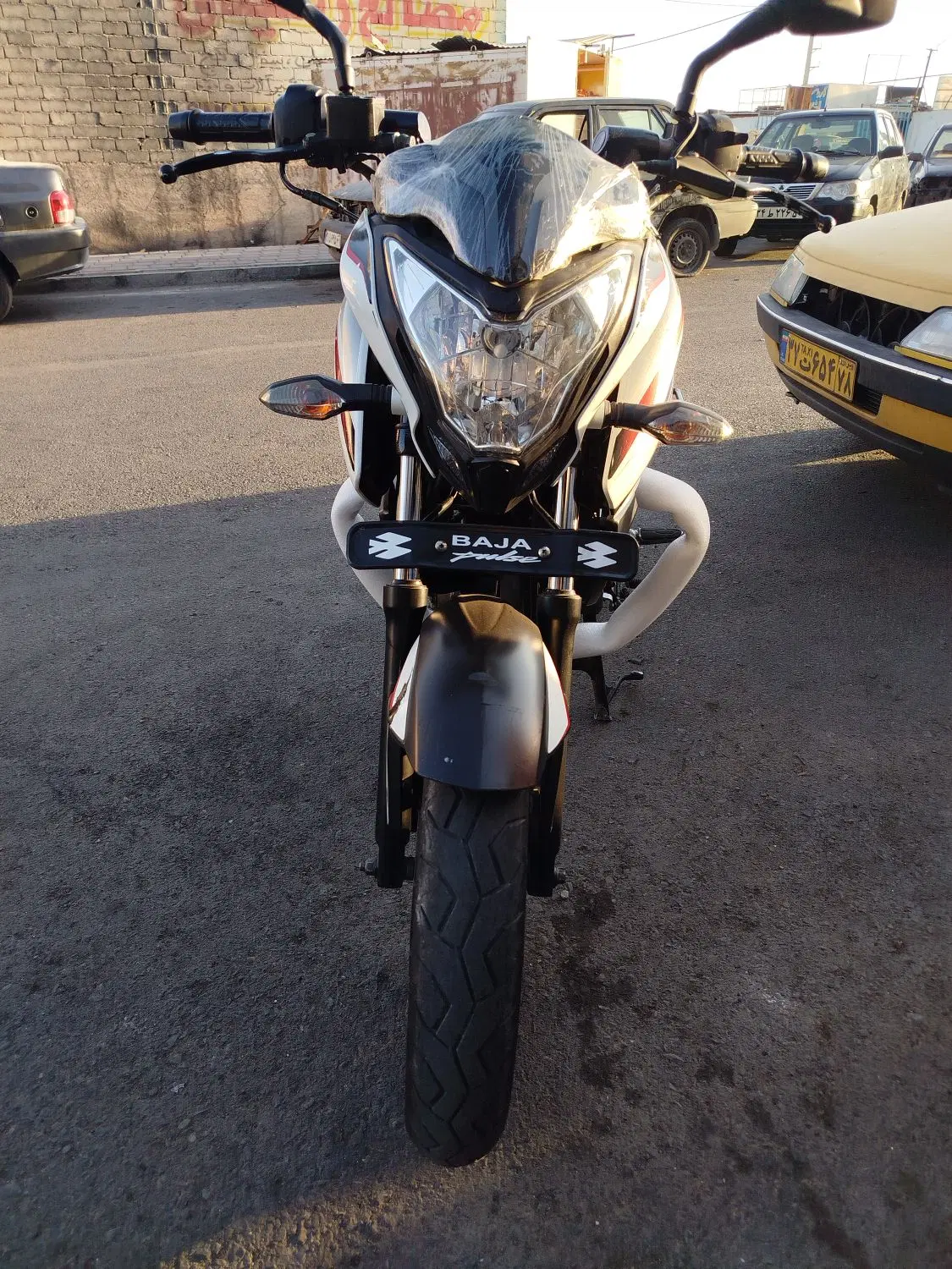 ns 150 95|موتورسیکلت|پرند, فاز ۵|دیوار