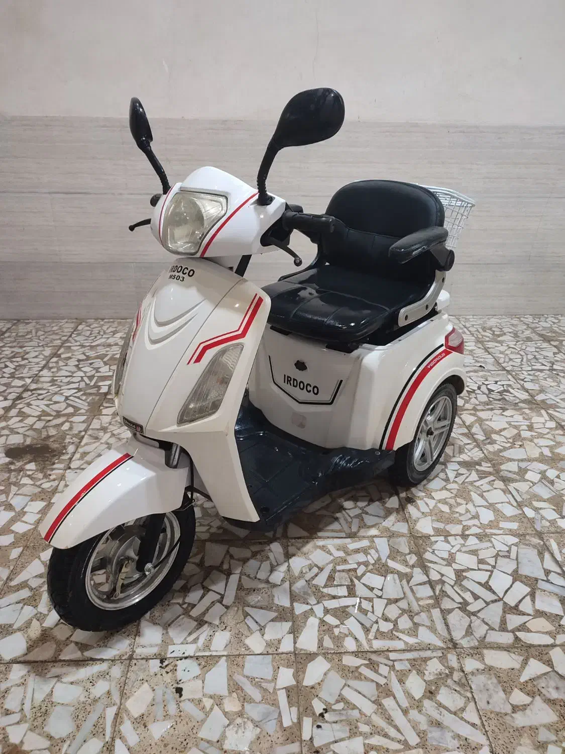 موتور سه چرخ برقی معلولین و سالمندان|موتورسیکلت|بهشهر, |دیوار