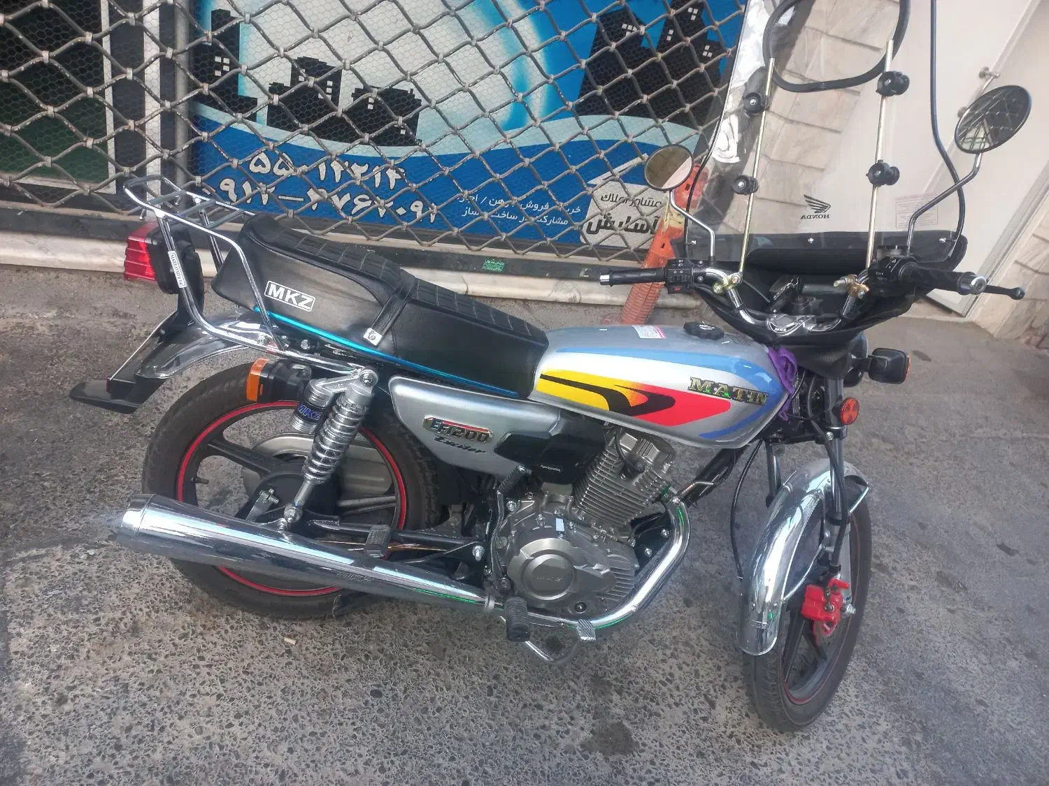 ۲۰۰|موتورسیکلت|ری, سیزده آبان|دیوار