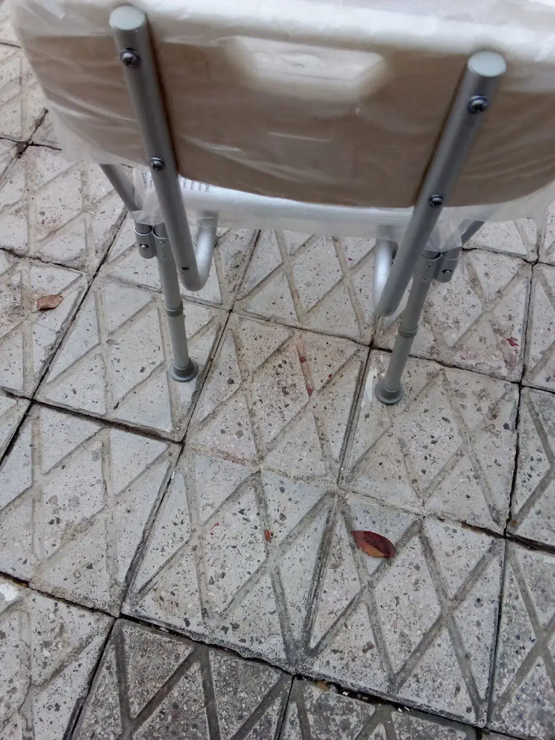 صندلی طبی مخصوص افراد سالمند و مریض|صندلی و نیمکت|سنندج, |دیوار