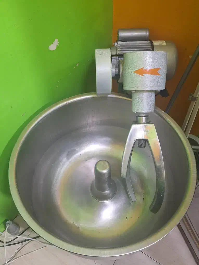 دستگاه خمیر گیر ۴۰کیلویی|سایر لوازم برقی|رشت, دیلمان|دیوار