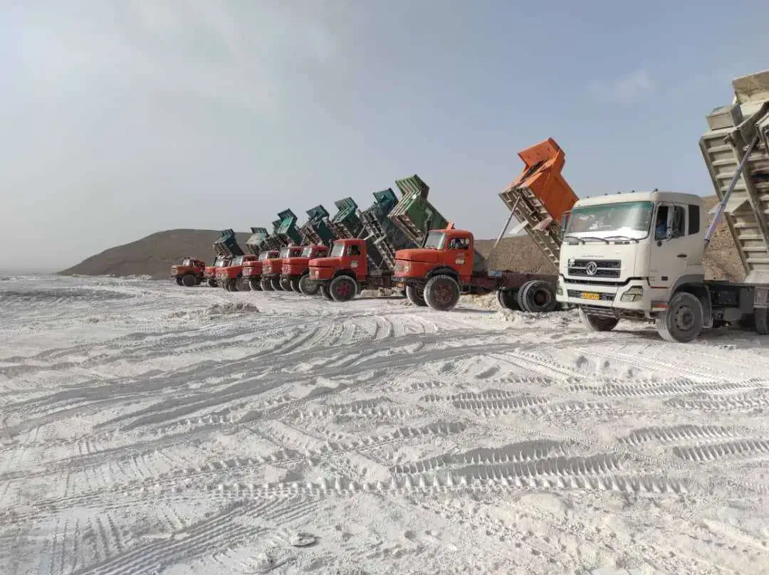 استخدام راننده پایه یک|استخدام حمل و نقل|نجفآباد, شهرک صنعتی نجف آباد|دیوار