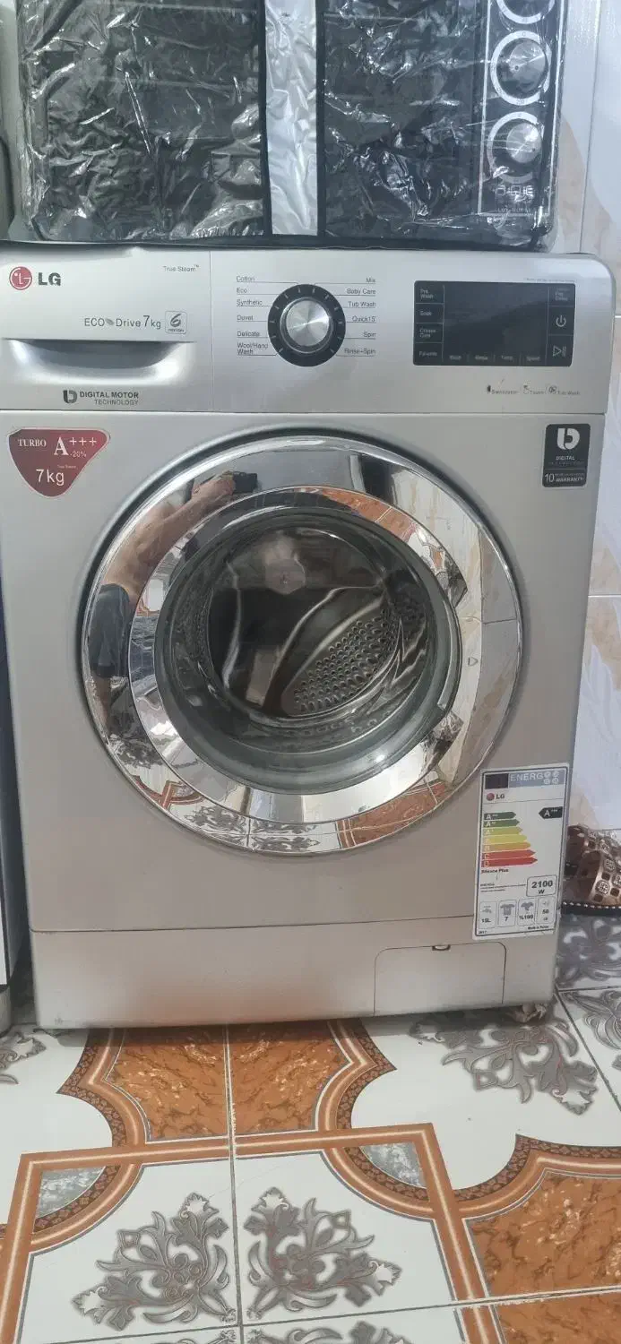 ماشین لباسشویی ال جی - LG|ماشین لباسشویی و خشک‌کن لباس|قم, قلعه کامکار|دیوار