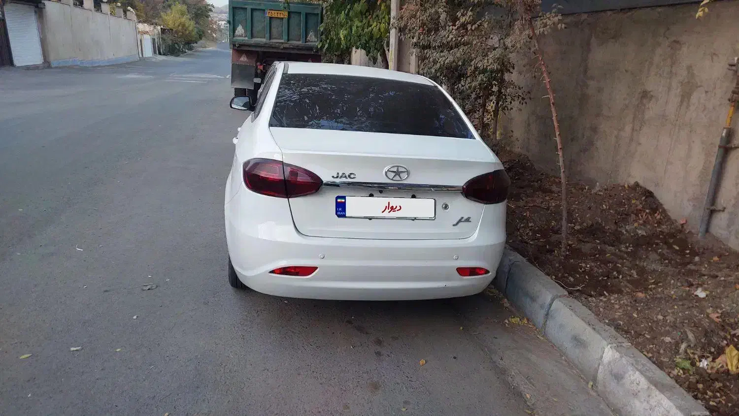 جک j4|خودرو سواری و وانت|کرج, حصار سرجوب|دیوار