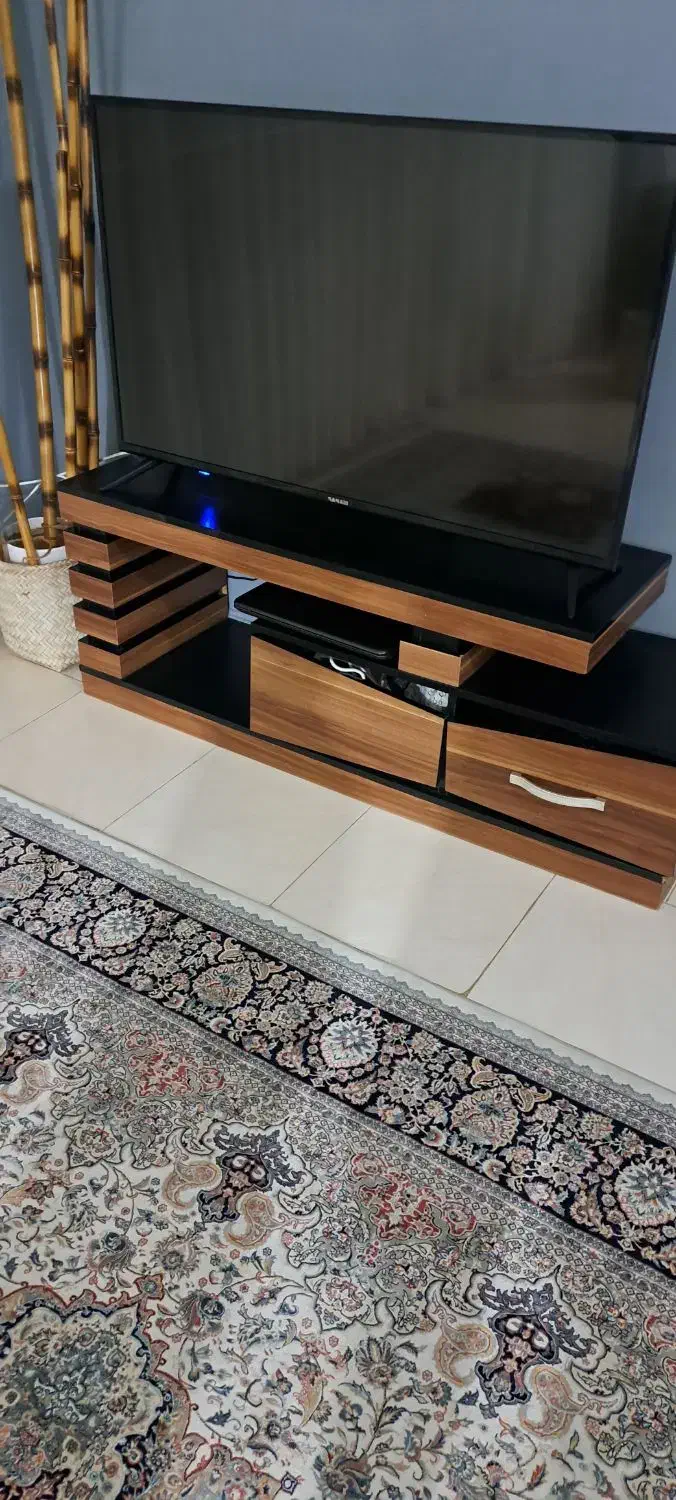 میز تیوی|میز تلویزیون|ماهدشت, |دیوار