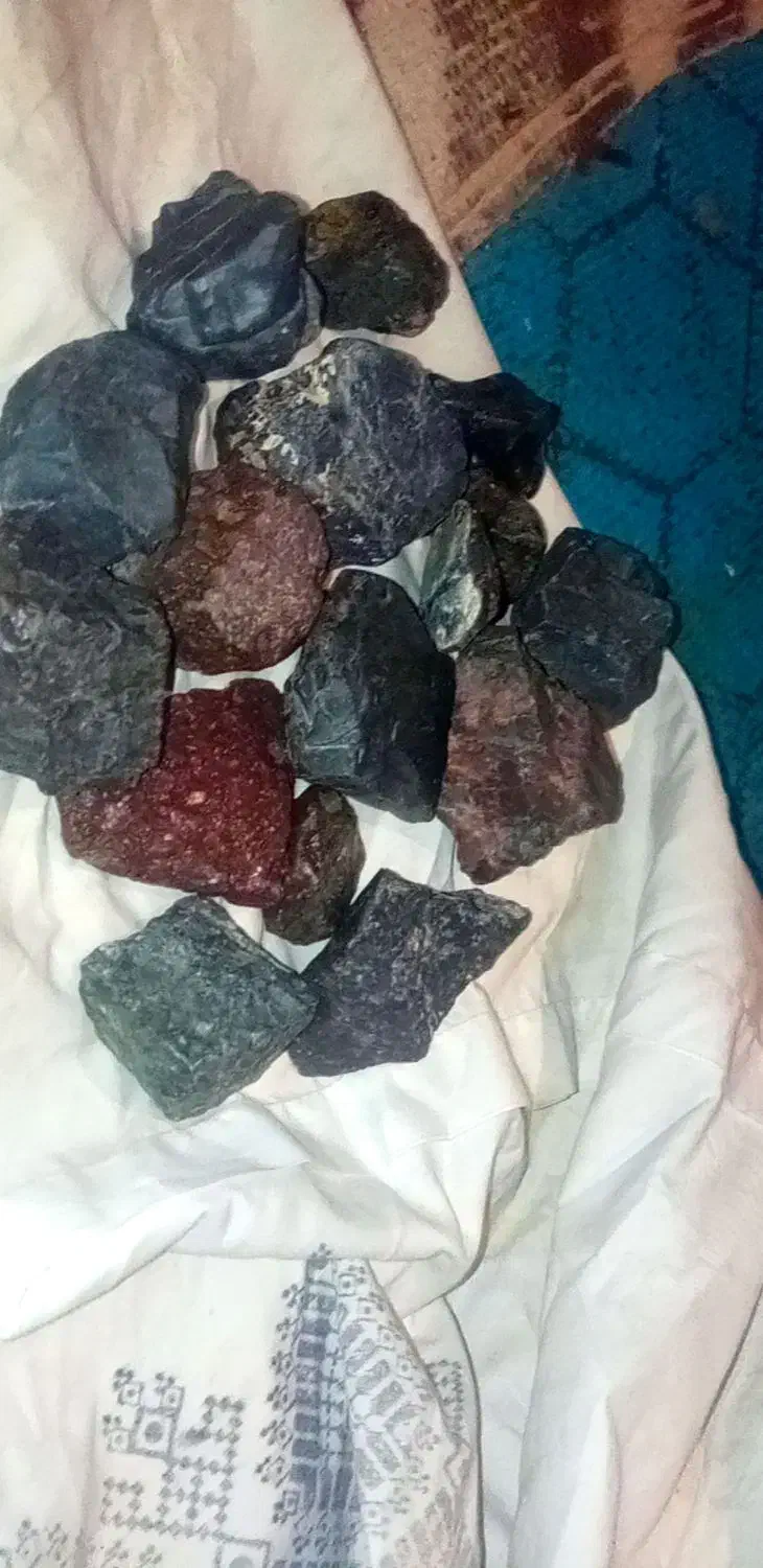 سنگ مشکی صحرا|جواهرات|چابهار, |دیوار