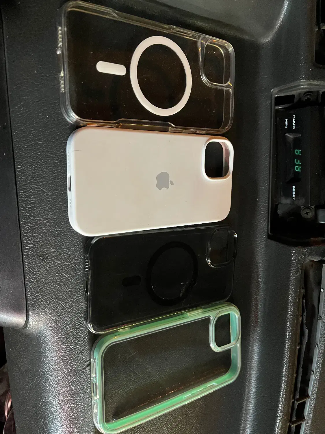 کاور ایفون ۱۳ نرمال|لوازم جانبی موبایل و تبلت|شیراز, رحمتآباد|دیوار