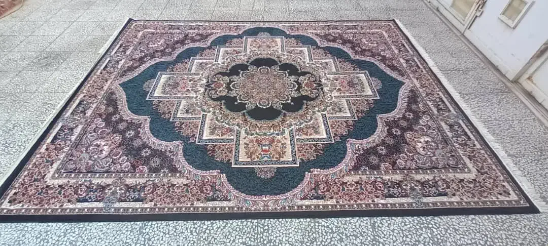 فرش ۱۲ متری|فرش|اصفهان, باغ زرشک|دیوار