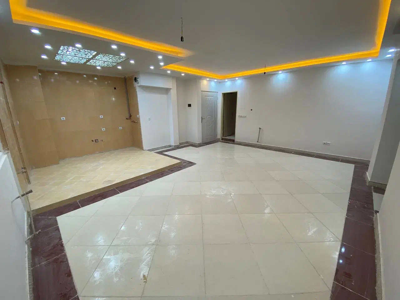 پروژه الموت/۹۰ متری/خام/آسانسور|فروش آپارتمان|هشتگرد, فاز ۱ مهستان|دیوار