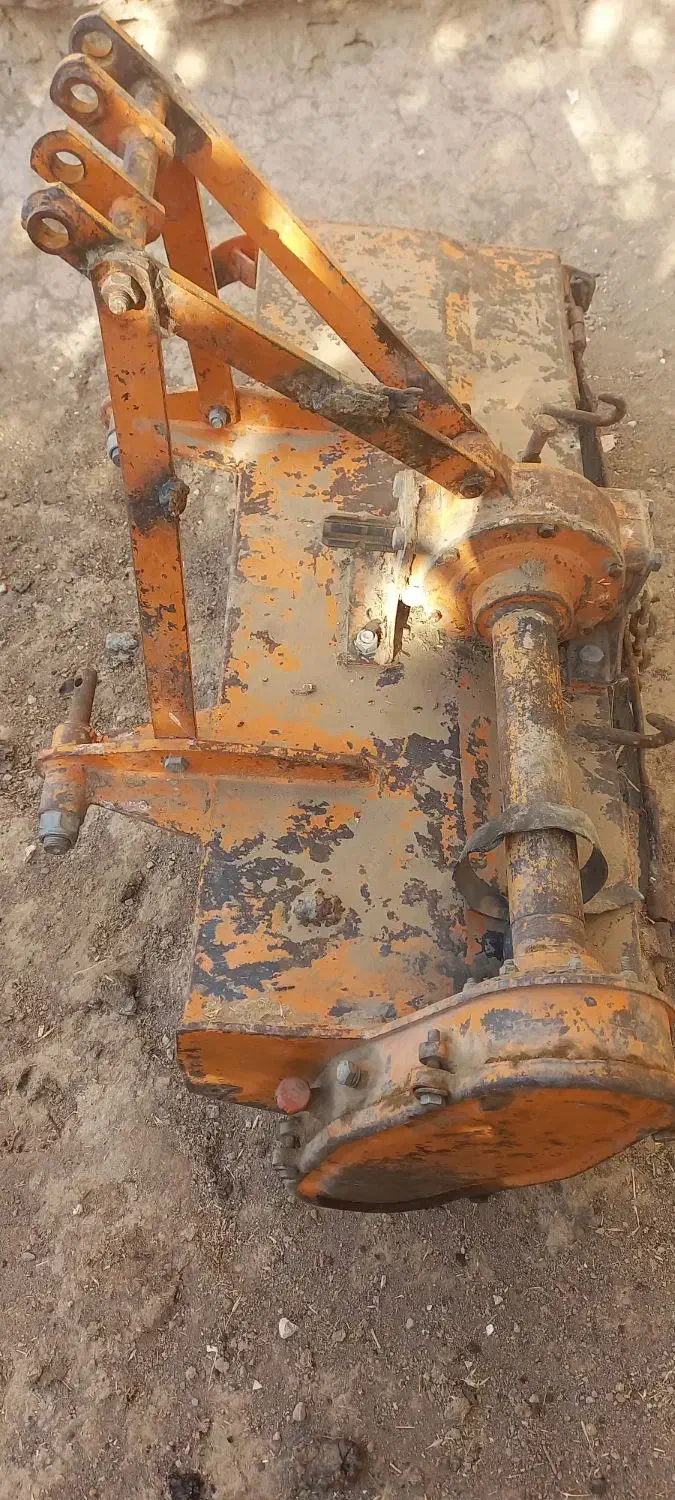 باسلام لتواتور ۲۴پر هادی بسیار تمیز و کم کار|ماشینآلات صنعتی|زاوه, |دیوار