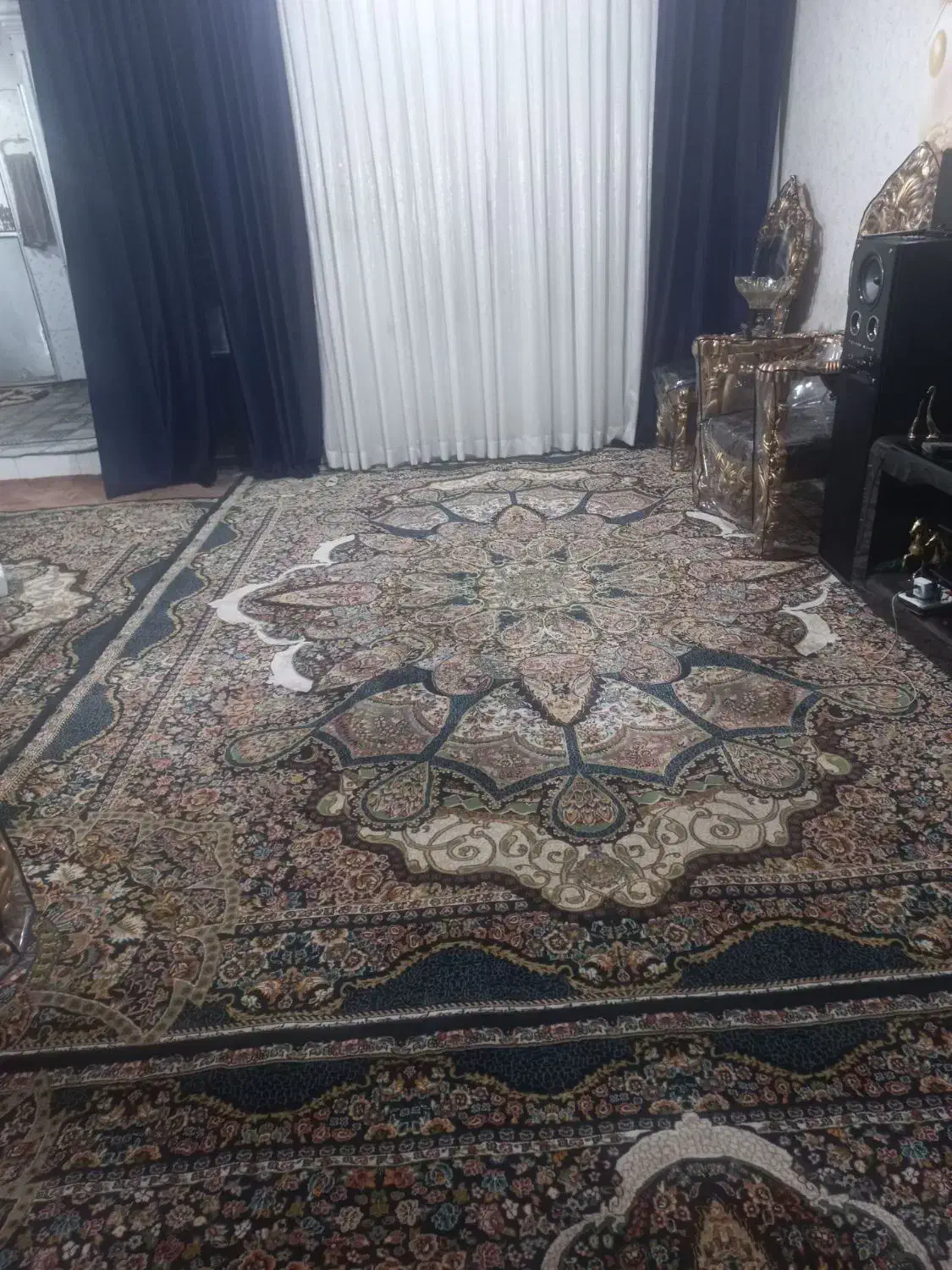 فرش ۷۰۰شانه|فرش|مشهد, شهید معقول|دیوار