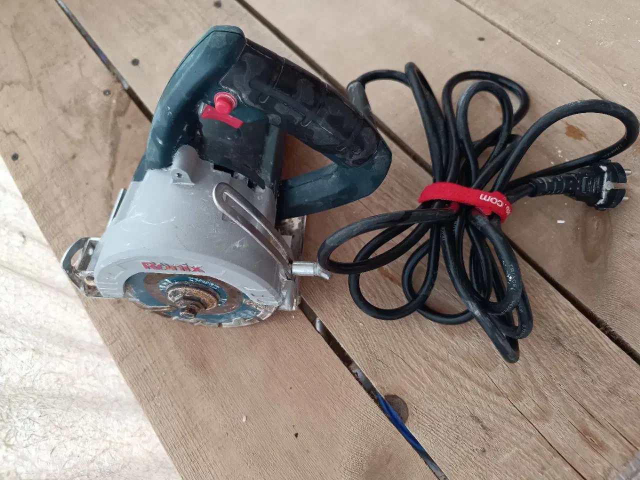 شیار زن رونیکس|ابزارآلات|لاهیجان, گلستان|دیوار