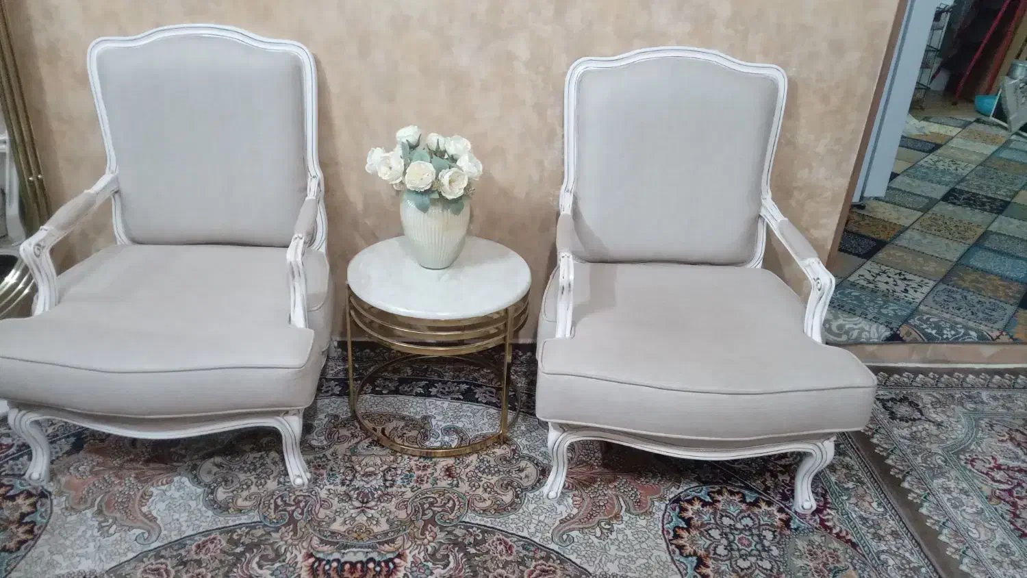 سلام یک دست مبل فرانسوی|مبلمان خانگی و میز عسلی|نیشابور, چمبران|دیوار