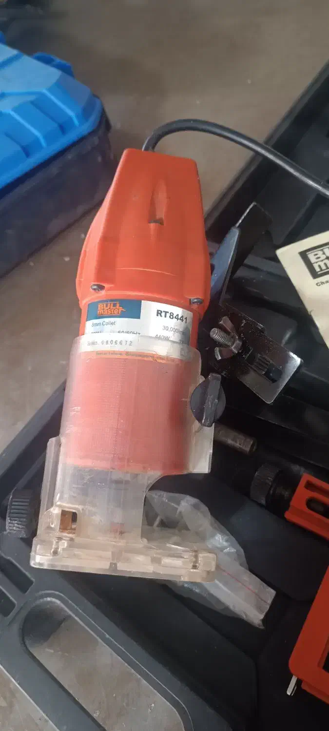 اور فرز مچی|ابزارآلات|ری, بی‌بی شهر بانو|دیوار