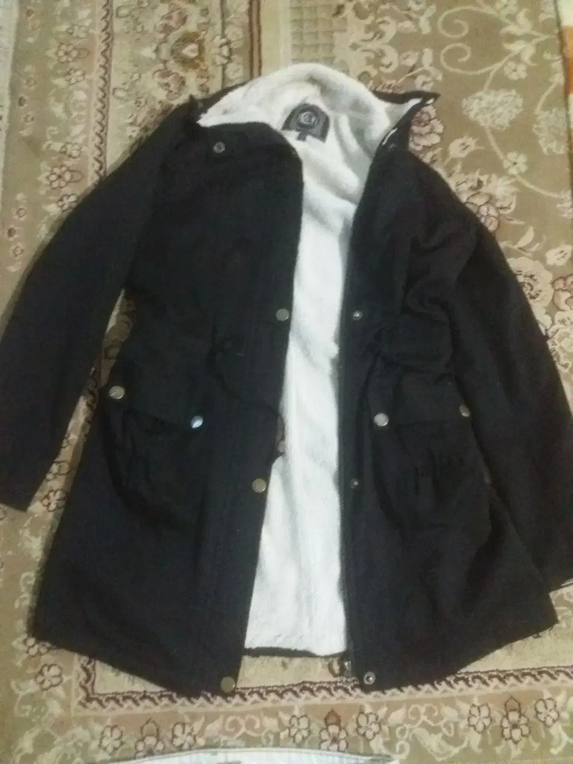 لباسای واقعااعلاازنظرجنس ضخیم پارچه وماندگار|لباس|لولمان, |دیوار